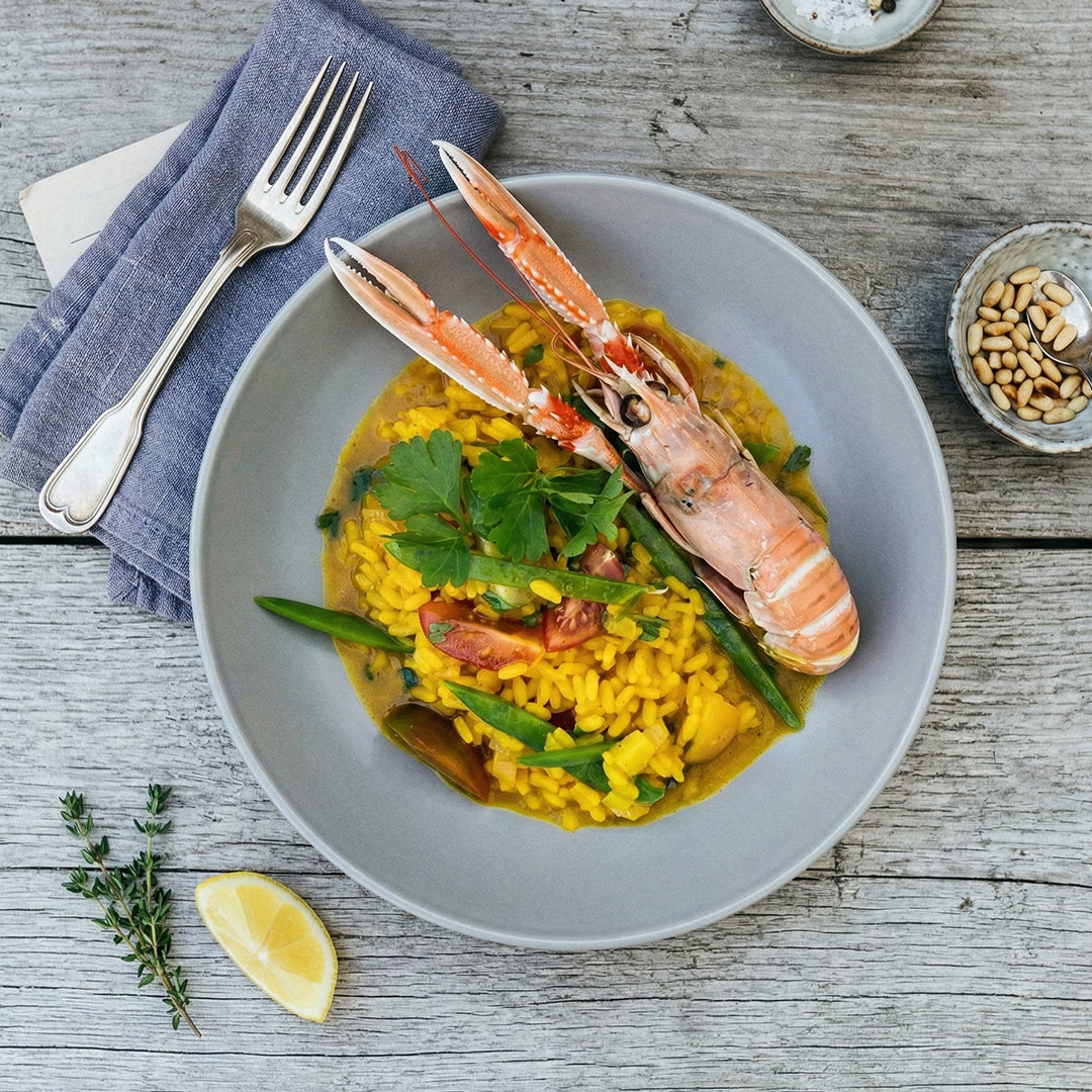 Paella med musslor och havskräftor